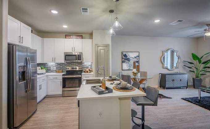 Apartment for rent at 1721 Greenhouse Rd, Houston, TX 77084