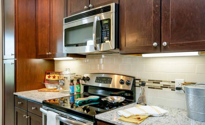 Apartment for rent at 18545 University Blvd, Sugar Land, TX 77479