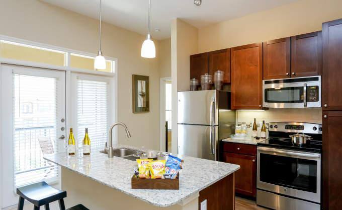 Apartment for rent at 18545 University Blvd, Sugar Land, TX 77479