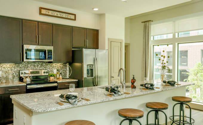 Apartment for rent at 707 Saulnier St, Houston, TX 77019