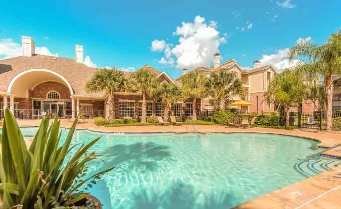 Apartment for rent at 10000 Broadway St, Pearland, TX 77584