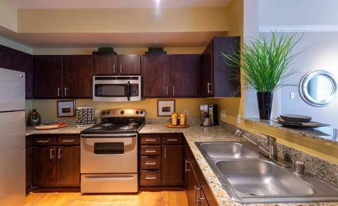 Apartment for rent at 8787 Woodway Dr #2174, Houston, TX 77063