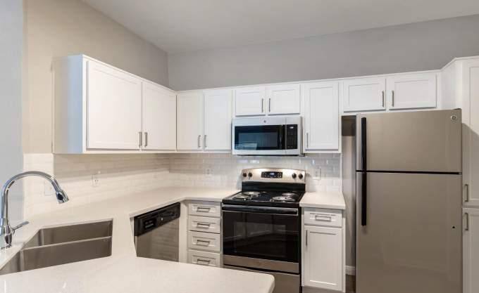 Apartment for rent at 8787 Woodway Dr #2174, Houston, TX 77063