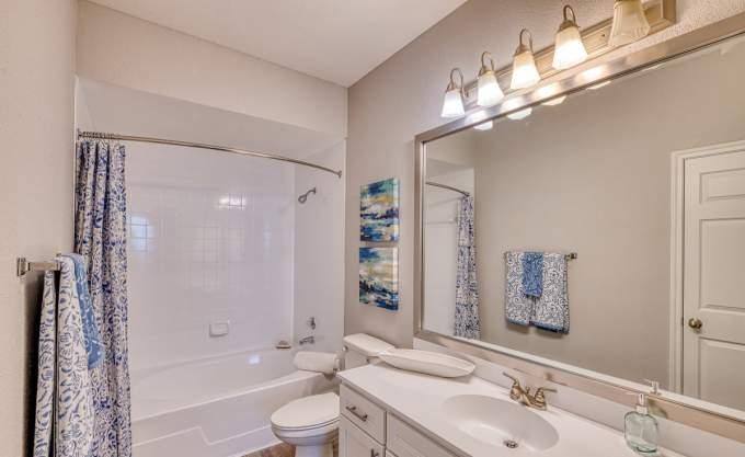 Apartment for rent at 3805 W Alabama St, Houston, TX 77027