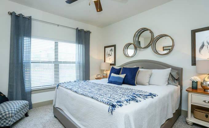 Apartment for rent at 12325 Shadow Creek Parkway #2174, Pearland, TX 77584