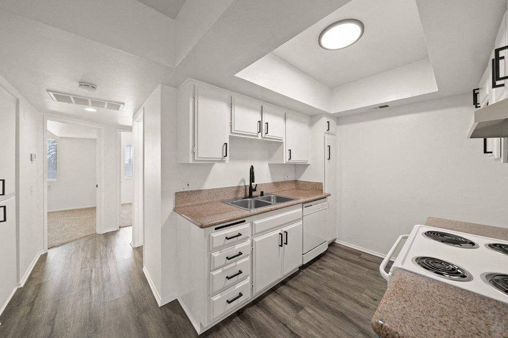 Centerview, 730 Pine Ave #308, Long Beach, CA 90813 - Apartment for Rent - Image 3