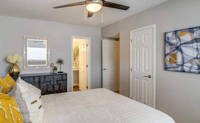 Apartment for rent at 5410 N Braeswood Blvd #1047, Houston, TX 77096