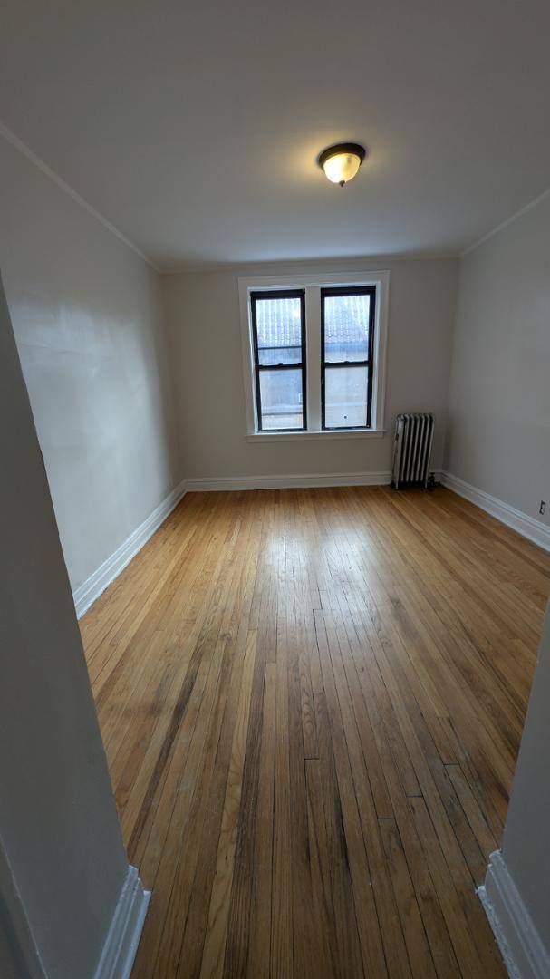 Apartment for rent at 5453 S Everett #3B, Chicago, IL 60615