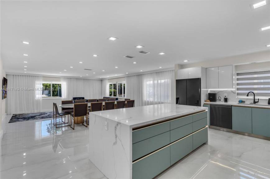 House for rent at 1045 Hollywood Blvd, Hollywood, FL 33019