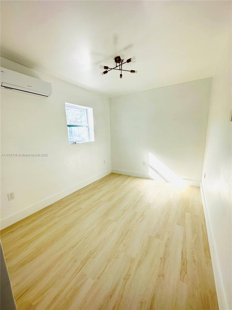 Apartment for rent at 1800 NE 154th St, Miami, FL 33162