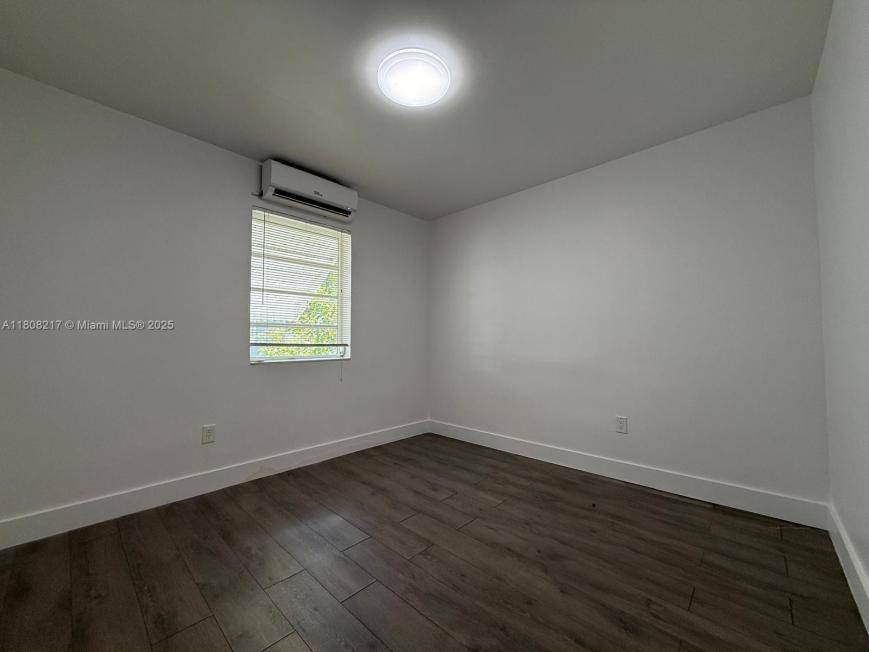 Apartment for rent at 1330 NE 133rd St, Miami, FL 33161