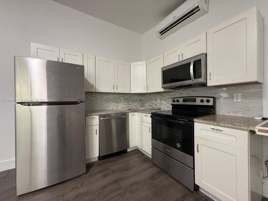 Apartment for rent at 1330 NE 133rd St, Miami, FL 33161
