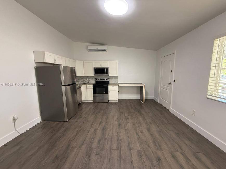 Apartment for rent at 1330 NE 133rd St, Miami, FL 33161