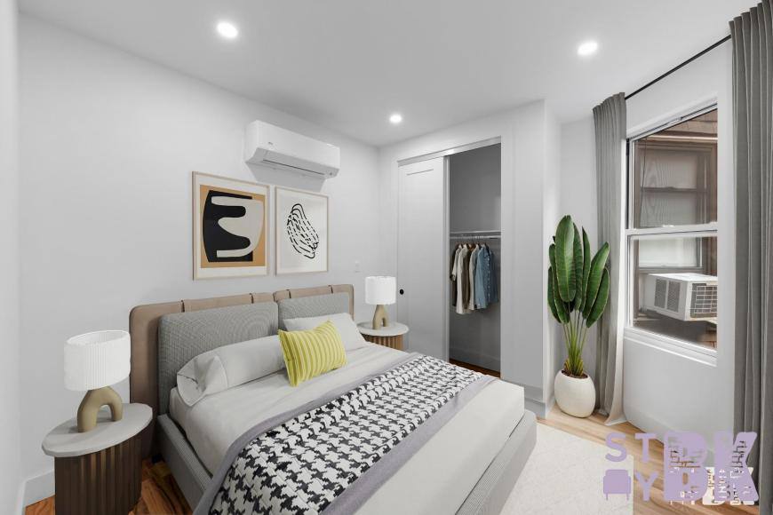 Townhouse for rent at 275 Nassau Ave #2, Brooklyn, NY 11222