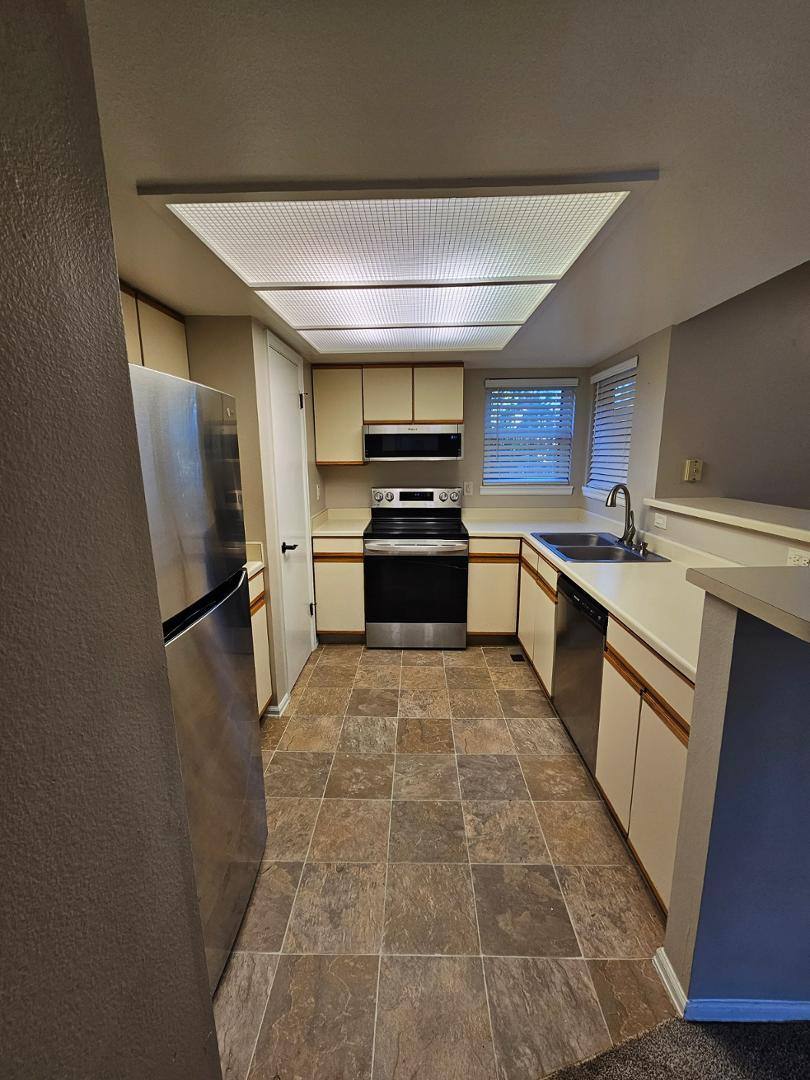 Condo for rent at 945 Moorings Dr, Colorado Springs, CO 80906