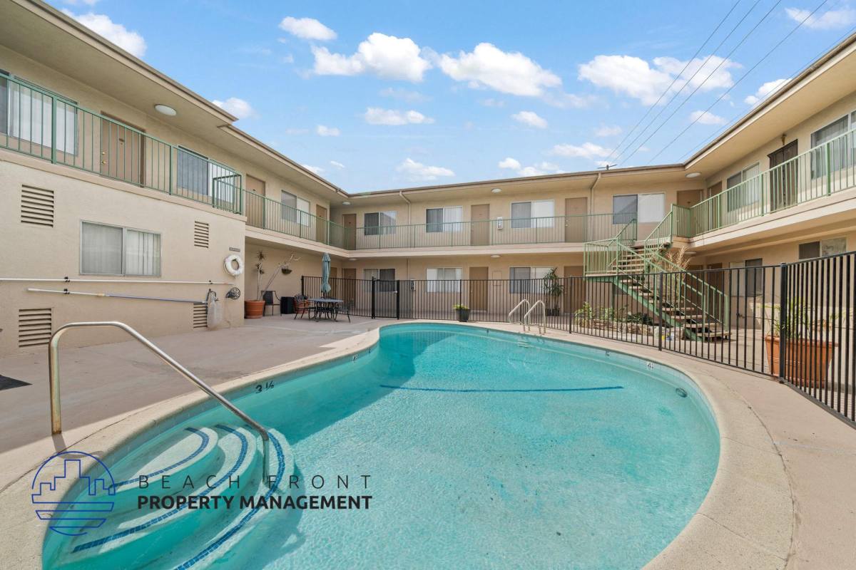 Apartment for rent at Avanti North, 13444-13460 Prairie Ave #44-25, Hawthorne, CA 90250