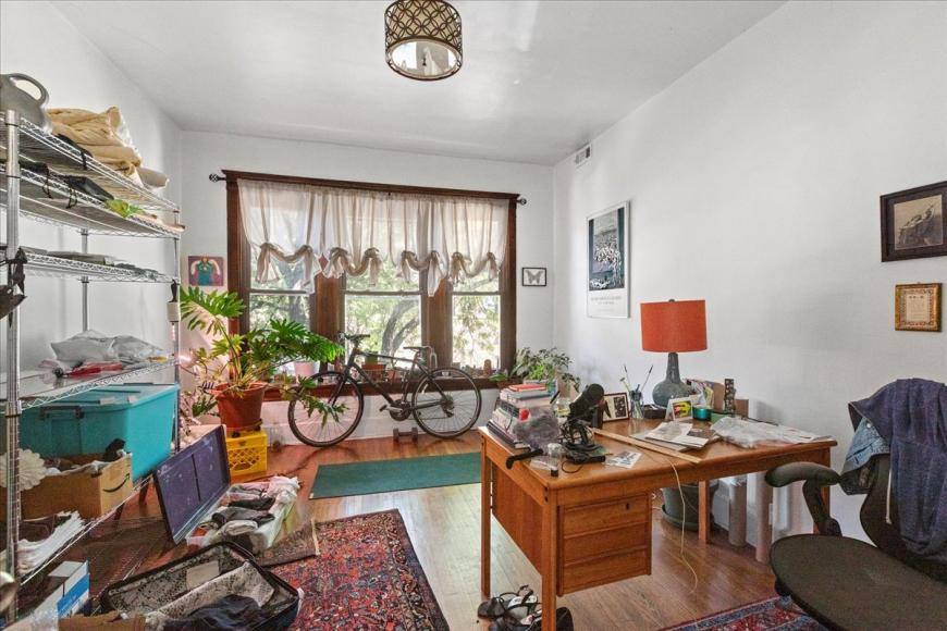 Apartment for rent at 4002 N Southport #2, Chicago, IL 60613