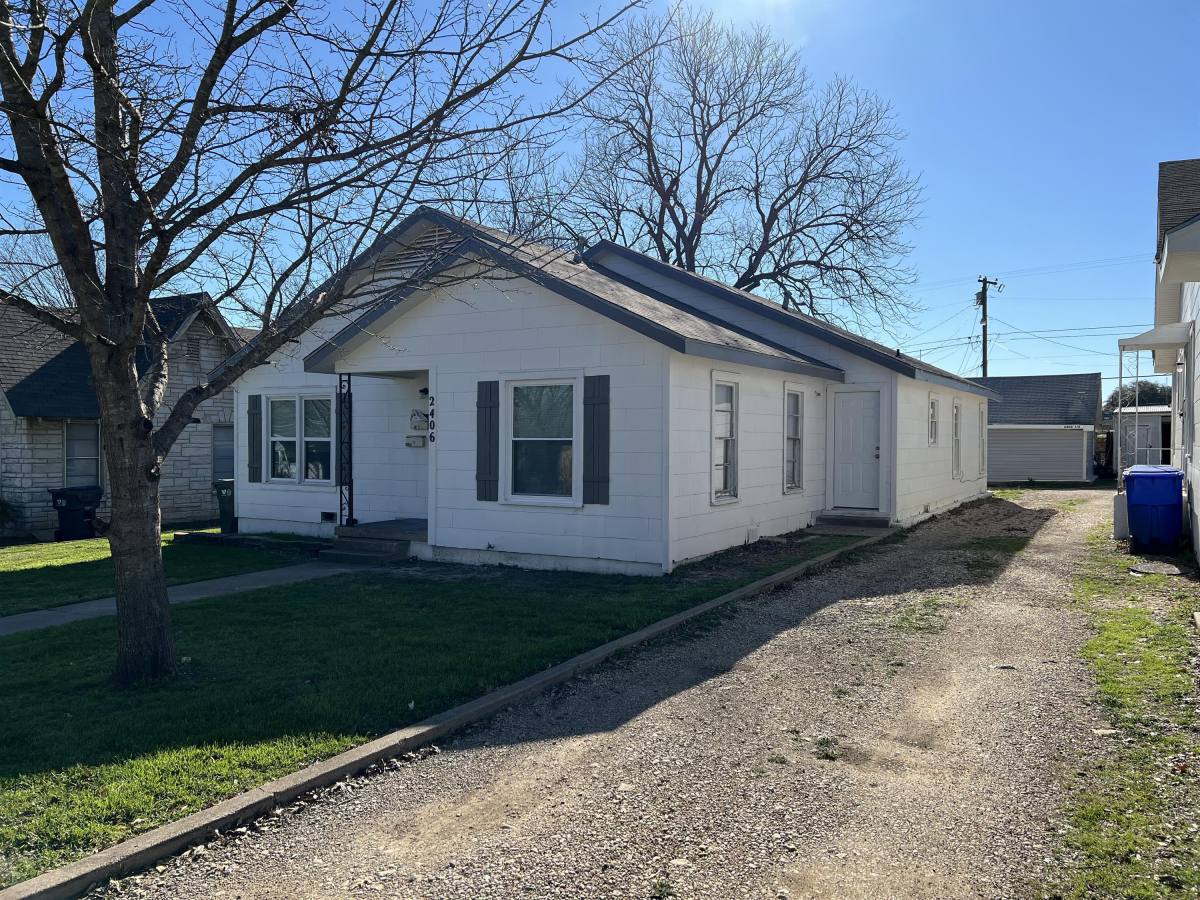 House for rent at 2404 Proctor Ave #2, Waco, TX 76708