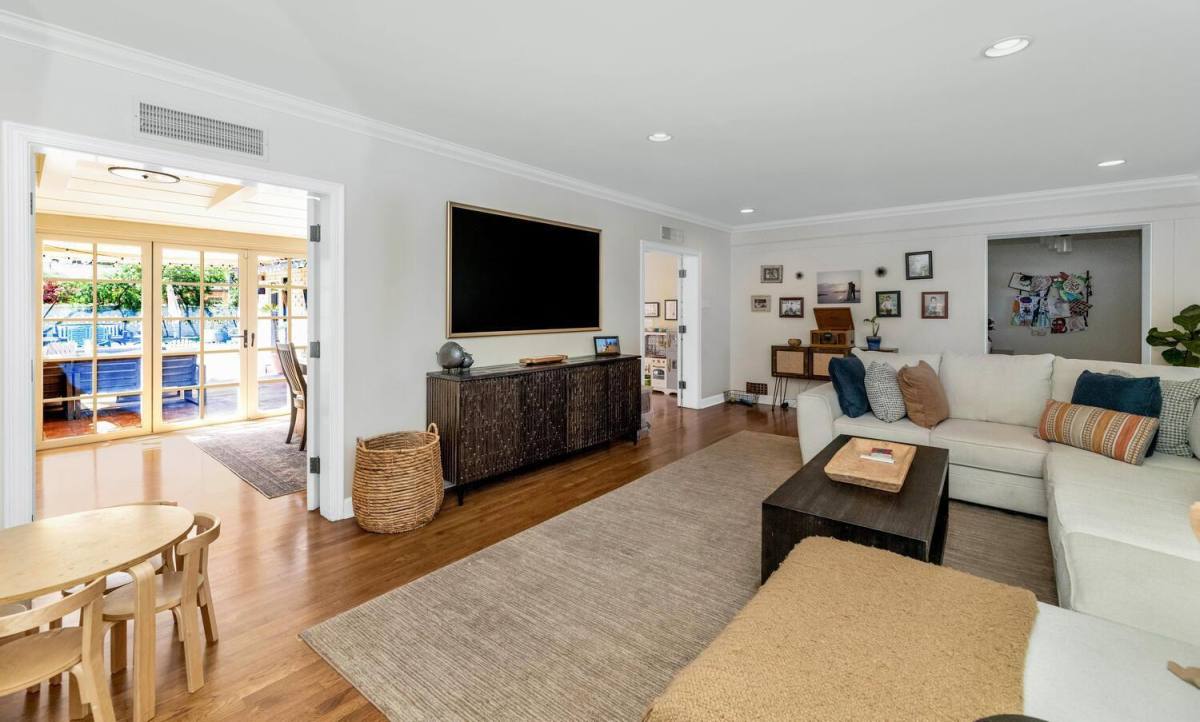House for rent at 1021 W Encanto Blvd, Phoenix, AZ 85007