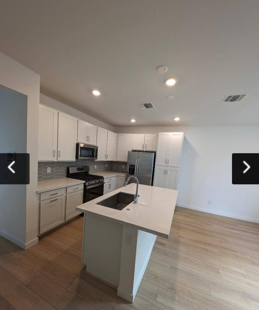 House for rent at 9928 E Tamery Ave, Mesa, AZ 85212