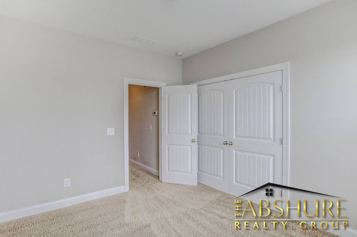Townhouse for rent at Evans Farm Townhomes, 4240 Vallonia Dr, Cary, NC 27519