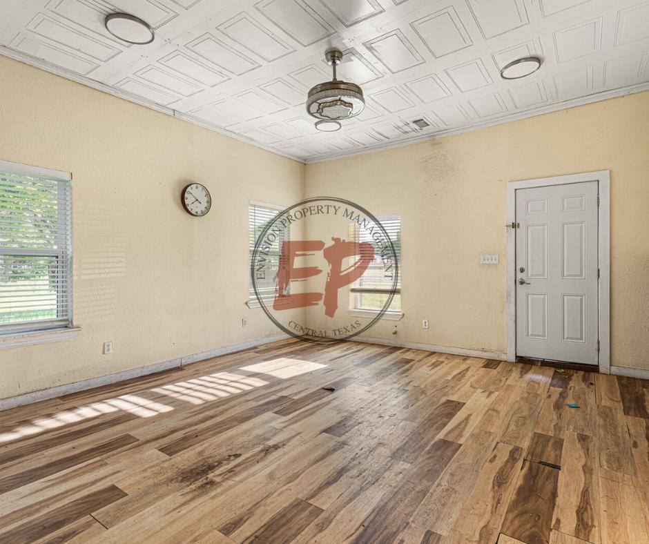 House for rent at 301 N Guadalupe St, Whitney, TX 76692