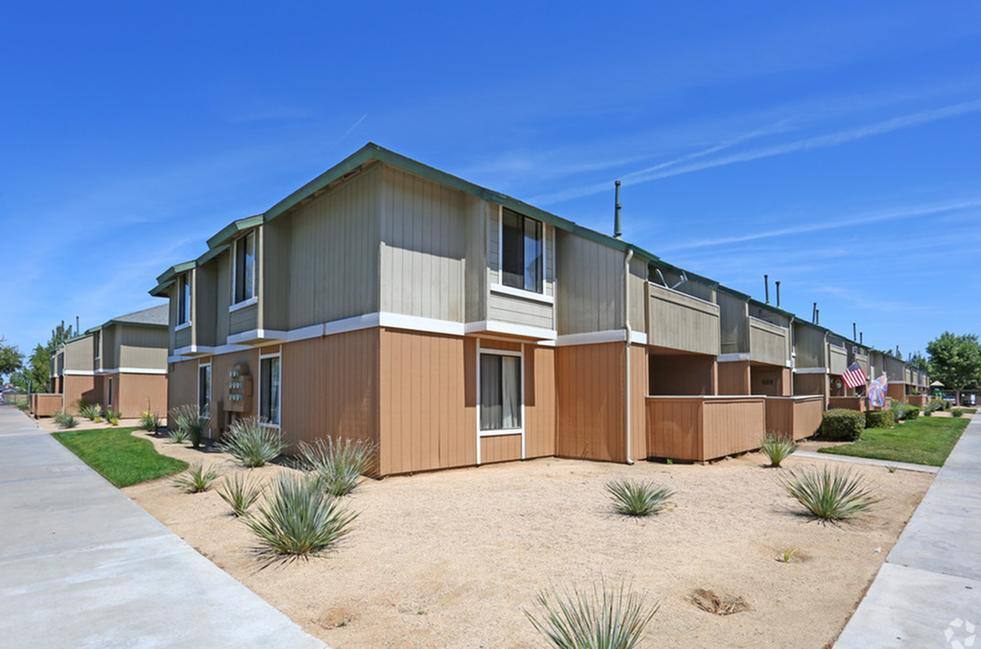 Apartment for rent at Pinewood Place, 5226 E Olive Ave #242, Fresno, CA 93727