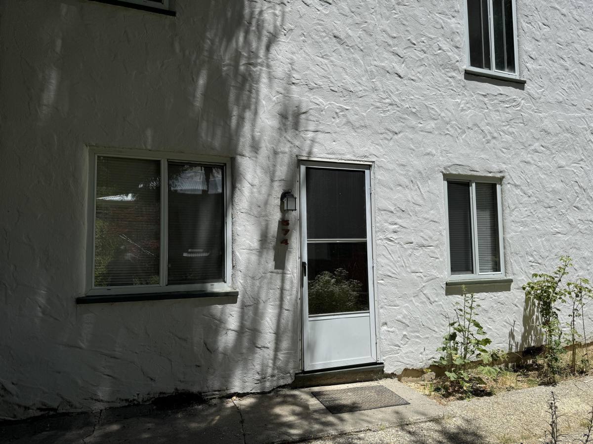 House for rent at 574 E Broad St #574, Nevada City, CA 95959