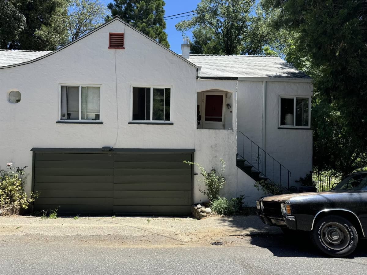 House for rent at 574 E Broad St #574, Nevada City, CA 95959