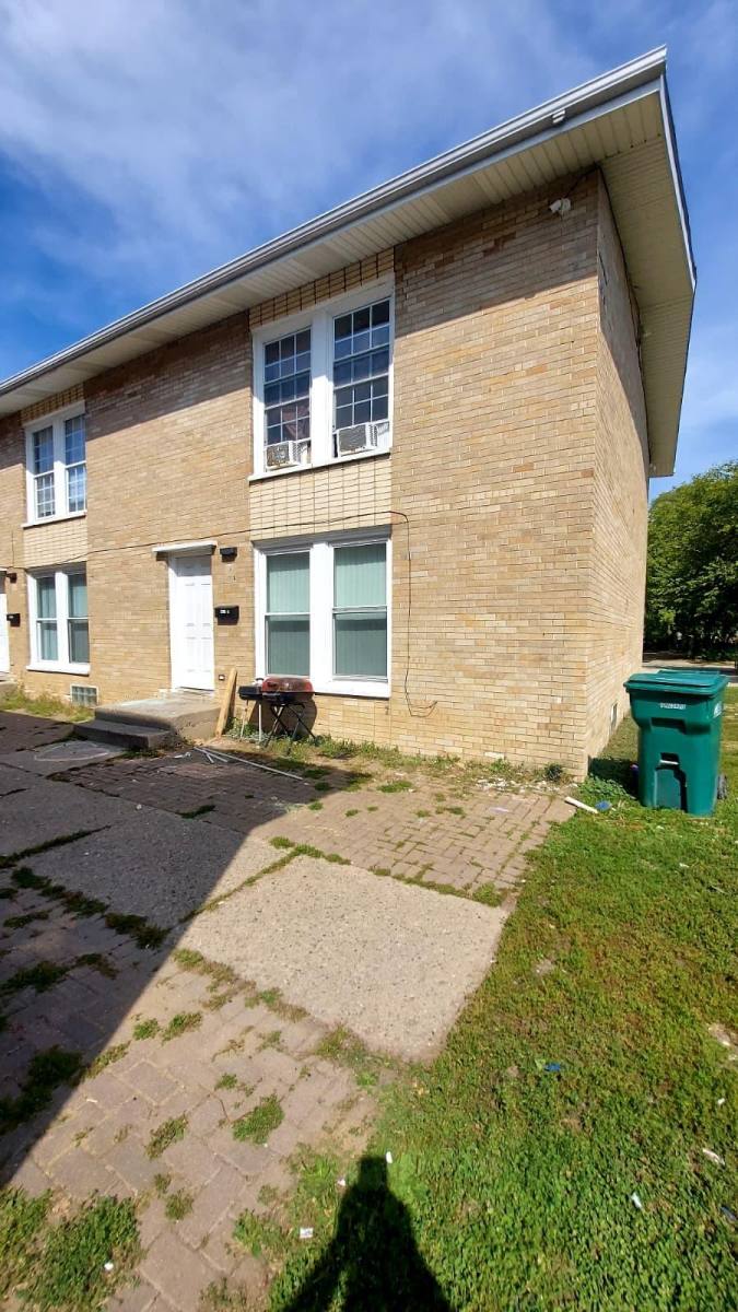 Townhouse for rent at Zion City, 2200 Hebron Ave, Zion, IL 60099