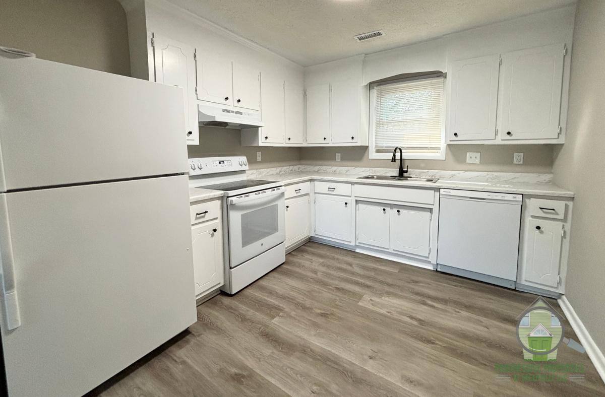 Apartment for rent at Maple Court, 710 N Maple St #23, Simpsonville, SC 29681