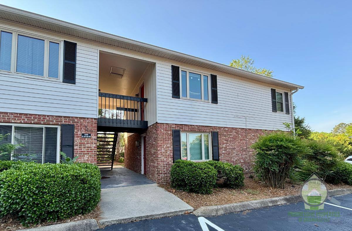 Apartment for rent at Maple Court, 710 N Maple St #23, Simpsonville, SC 29681