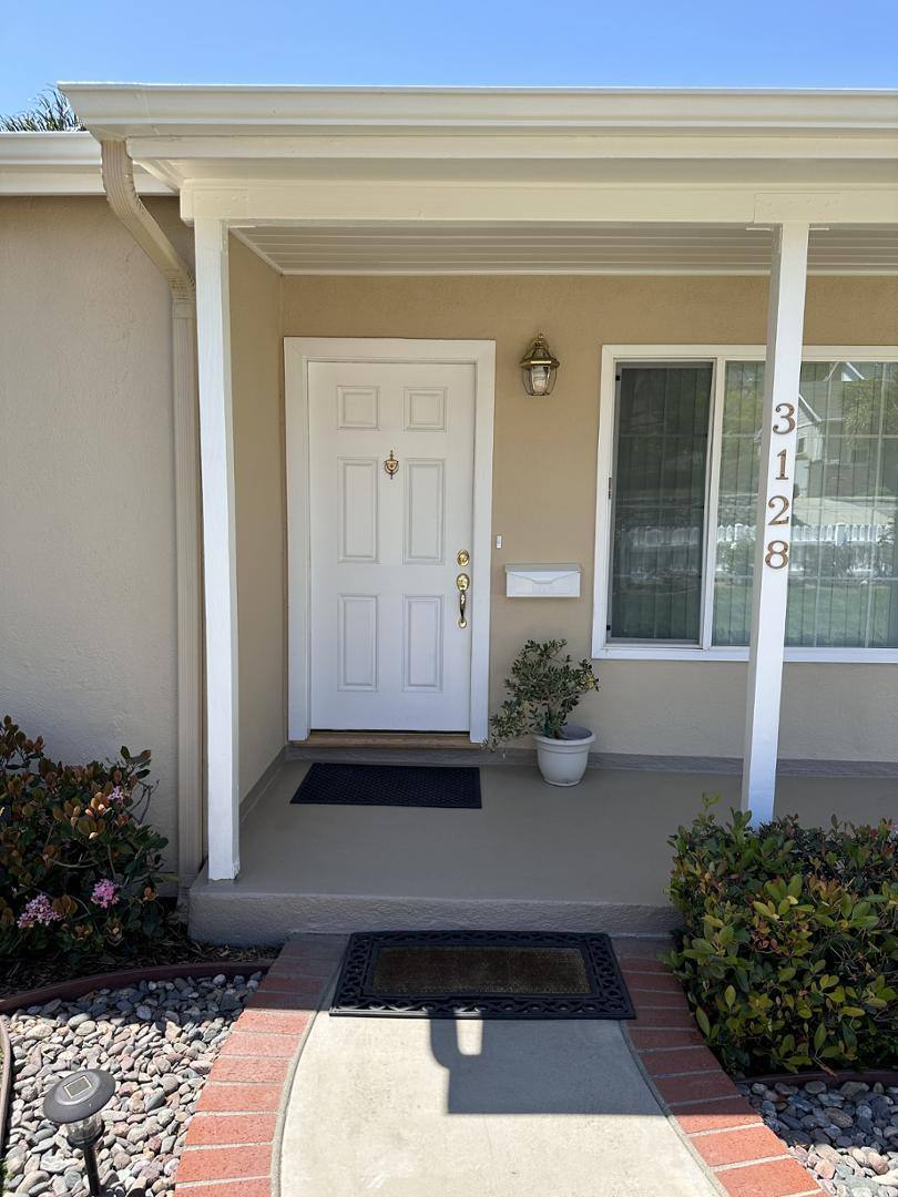 House for rent at 3128 Altura Ave, La Crescenta, CA 91214