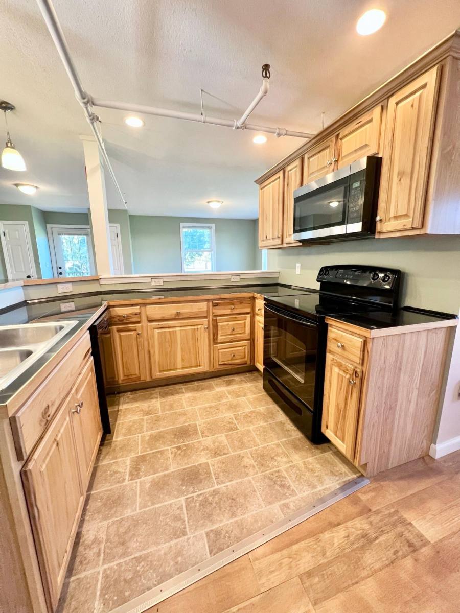 Apartment for rent at 132 Middle St #2, Hadley, MA 01035