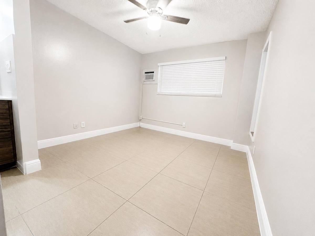 House for rent at 811 NW 6 Ave #4, Pompano Beach, FL 33060