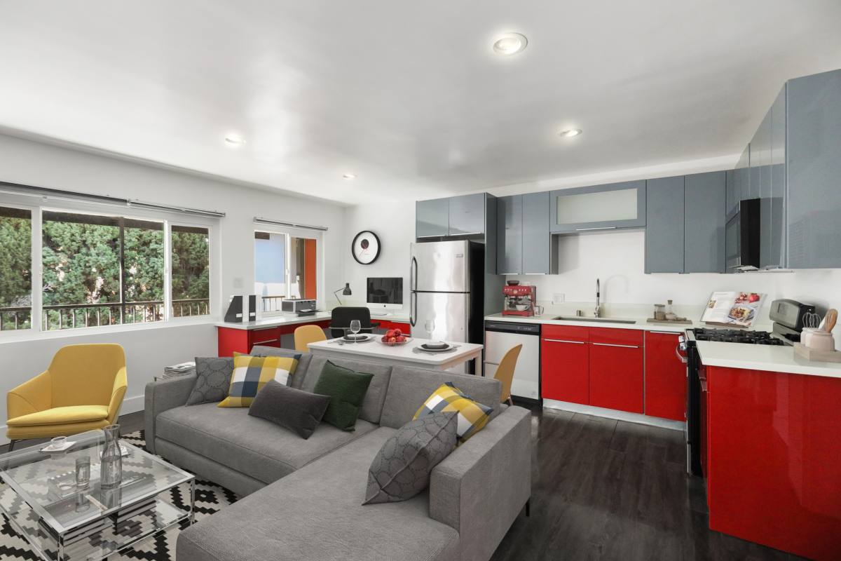 Apartment for rent at 1321 W 36th Place #2, Los Angeles, CA 90007