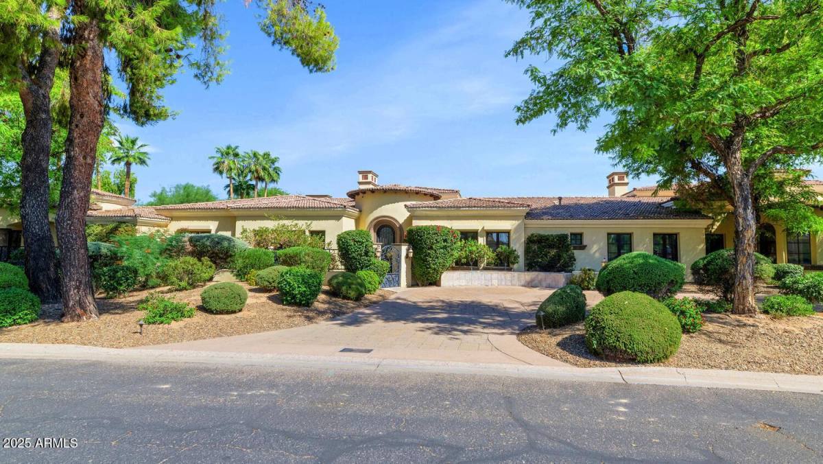 House for rent at 6730 E Sunnyvale Rd, Paradise Valley, AZ 85253