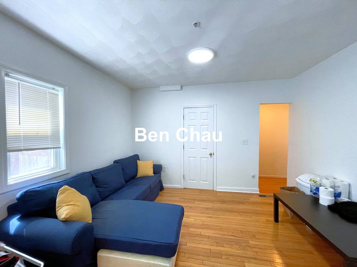 Apartment for rent at 48 Derby St #1B, Somerville, MA 02145