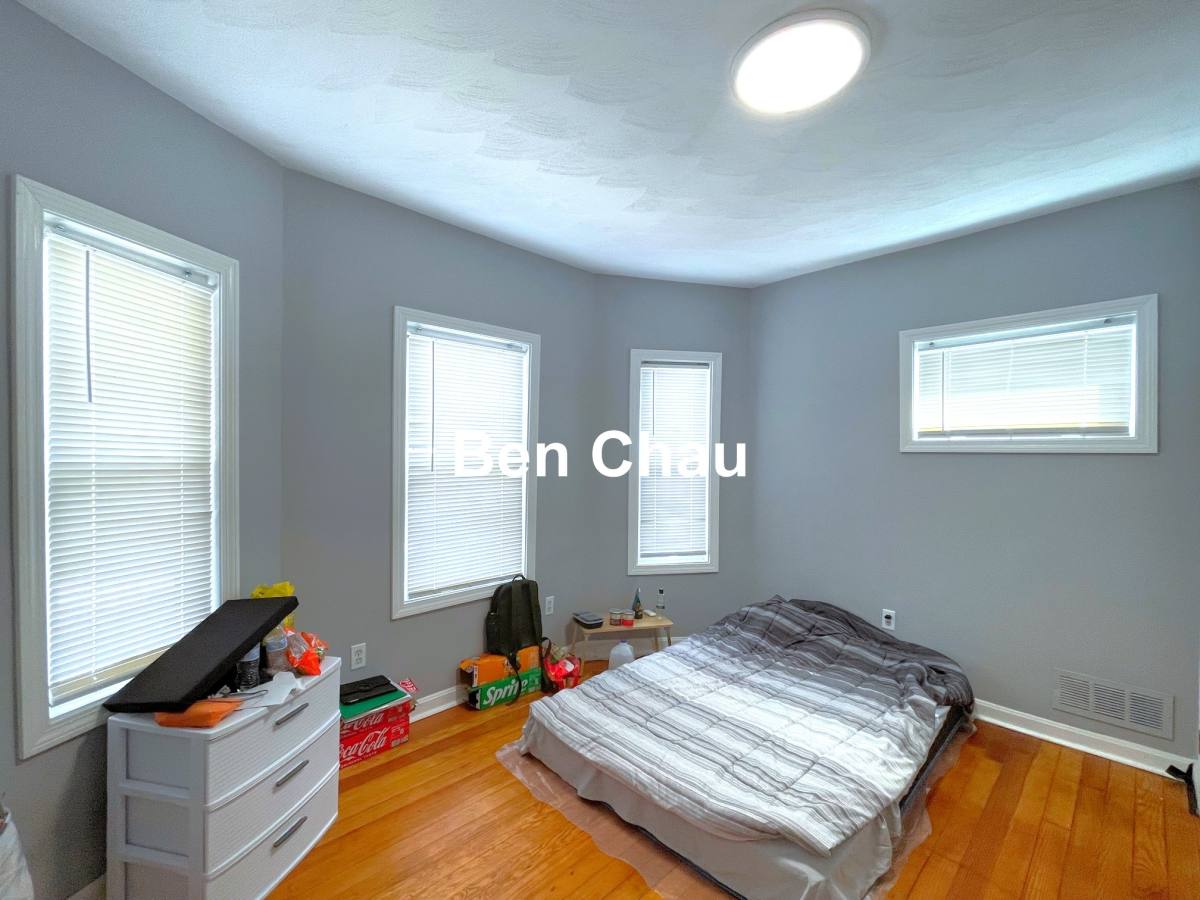 Apartment for rent at 48 Derby St #1B, Somerville, MA 02145