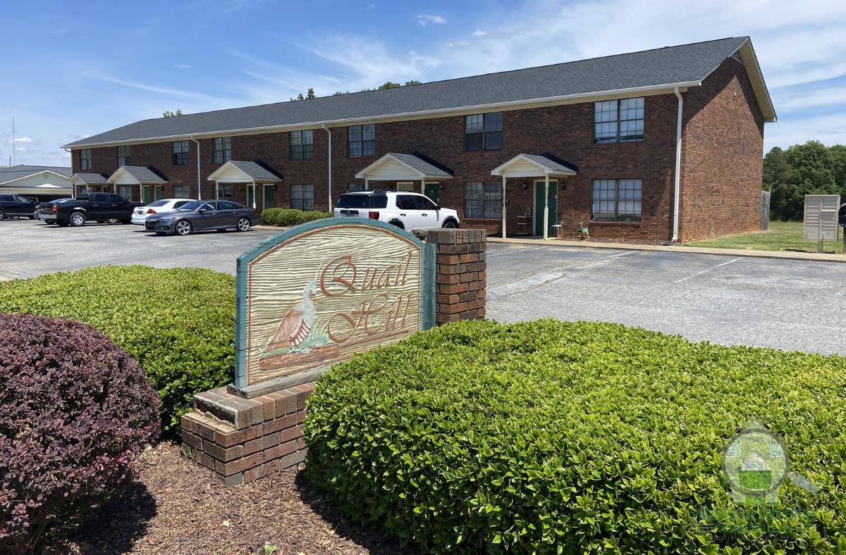Townhouse for rent at 1216 N Main St #B8, Fountain Inn, SC 29644