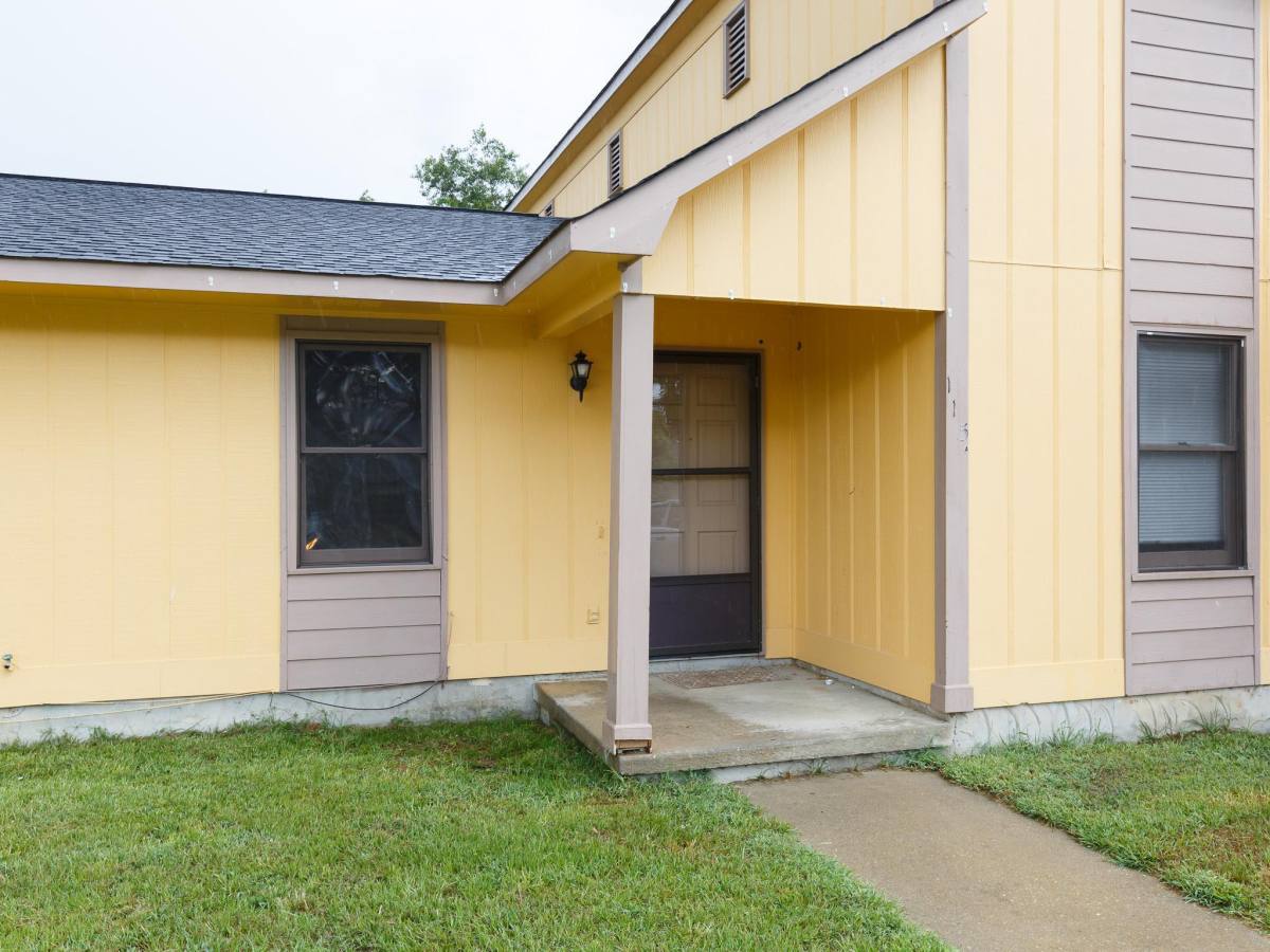 House for rent at Davis Estates, 115 A Eulon Loop #A, Raeford, NC 28376