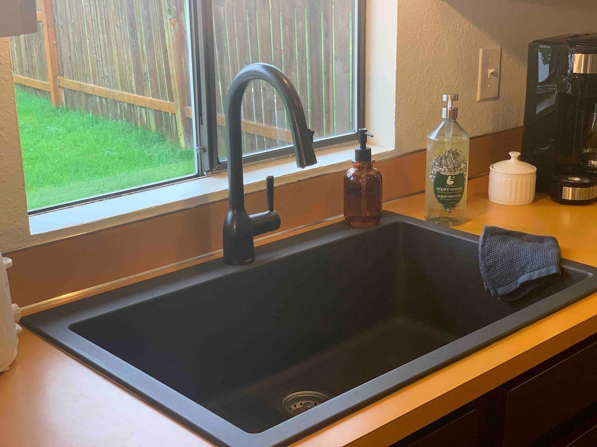 House for rent at Burlington Hill Estates, 11187 N Skagit St, Burlington, WA 98233