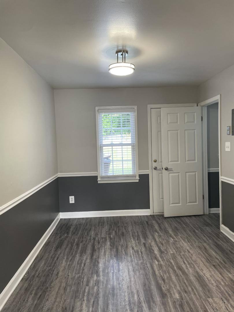 Townhouse for rent at Elm Street Commons Apartment Homes, 501 Greenbriar Rd #F, Greensboro, NC 27405