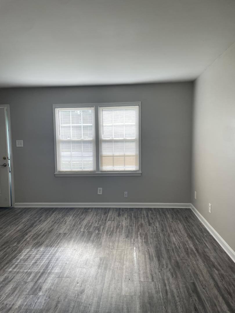 Townhouse for rent at Elm Street Commons Apartment Homes, 501 Greenbriar Rd #F, Greensboro, NC 27405