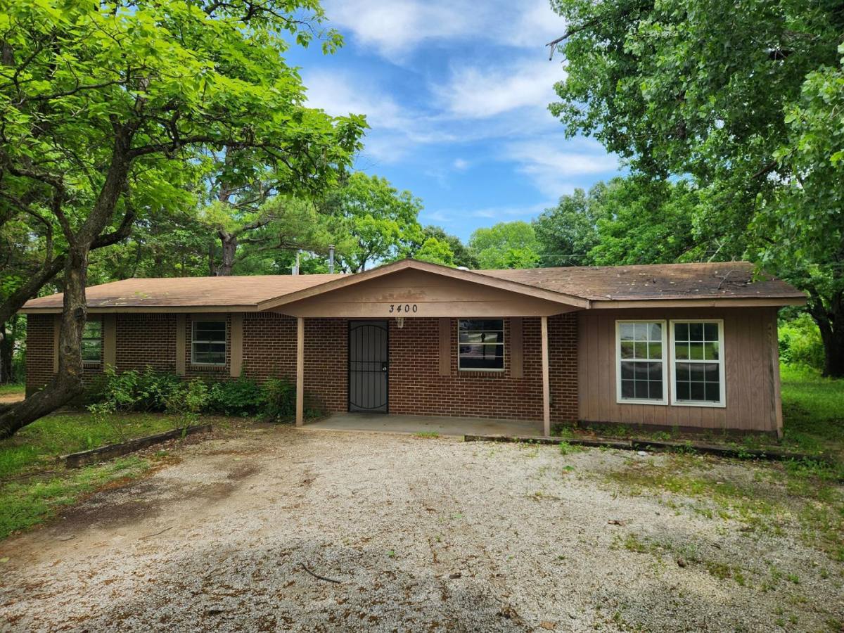 House for rent at 3400 Governor Harris Dr, Ada, OK 74820