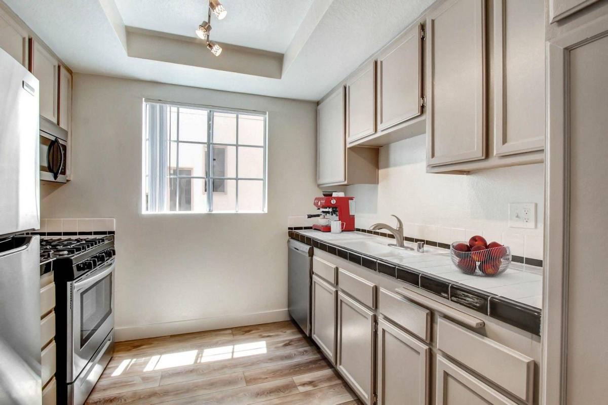 Apartment for rent at 310 South Swall Drive, 310 S Swall Dr #303, Los Angeles, CA 90048