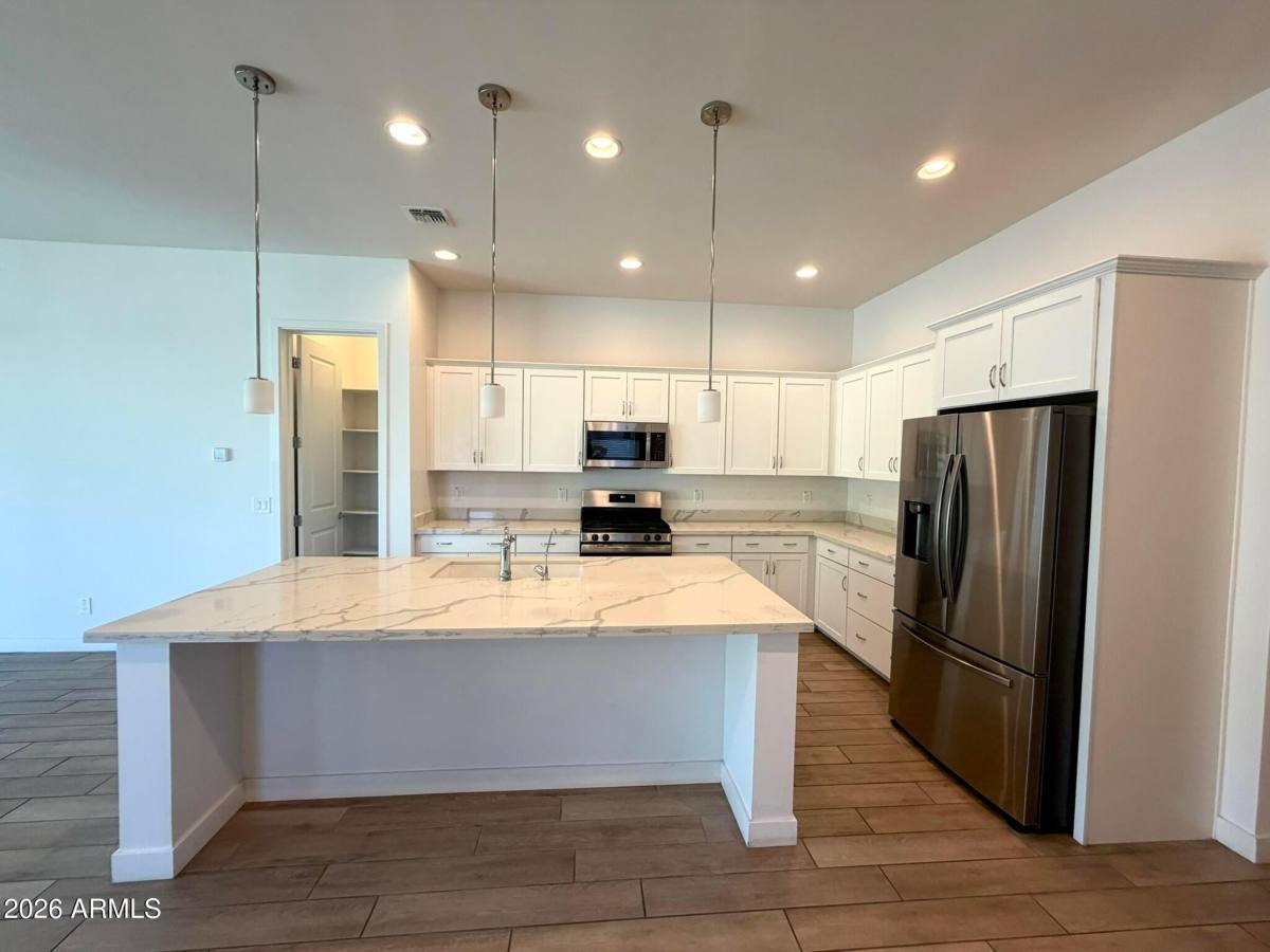 House for rent at 835 E Hopi Trail, Phoenix, AZ 85042