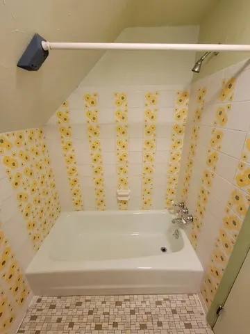 Apartment for rent at 15 Parkview Court, Troy, NY 12180
