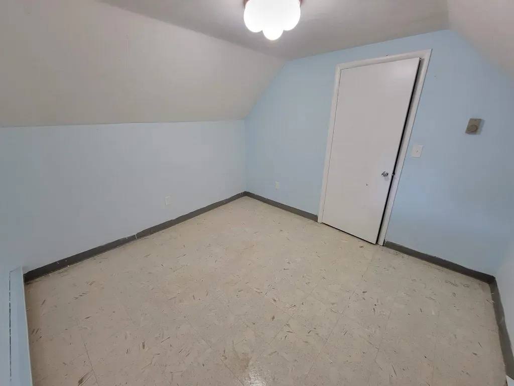 Apartment for rent at 15 Parkview Court, Troy, NY 12180