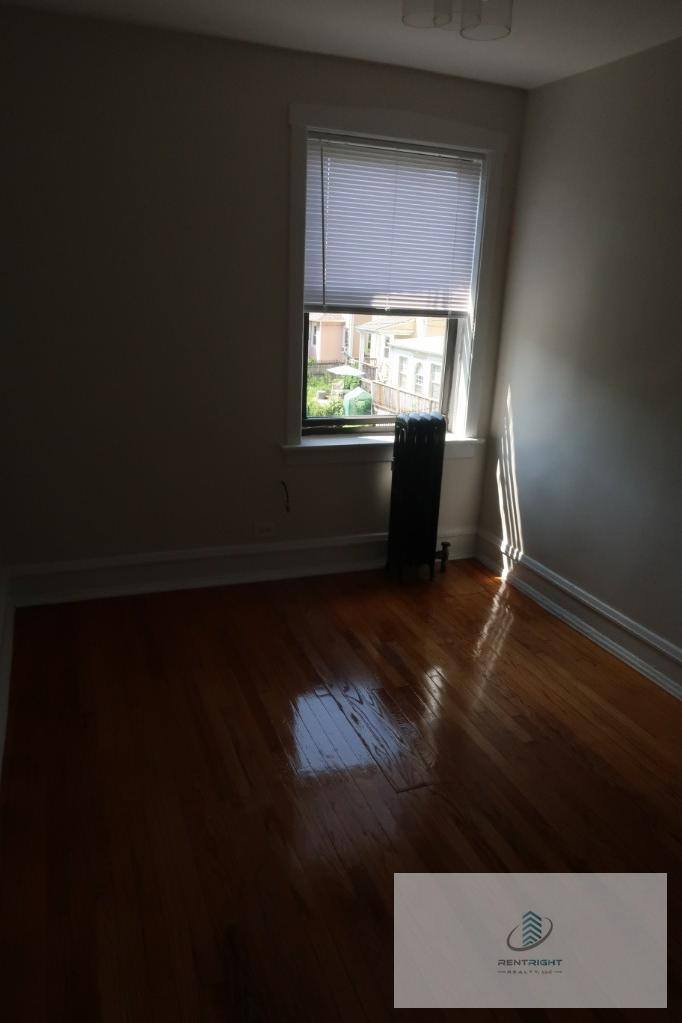 Apartment for rent at 6364-82 N Hermitage #2, Chicago, IL 60660